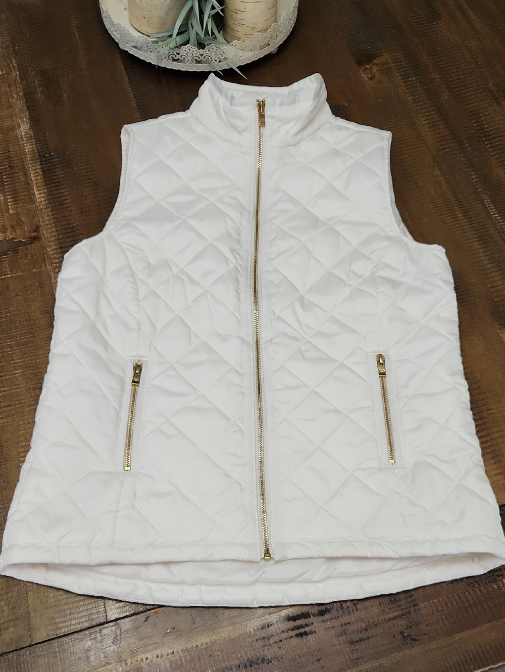 Southern Tide Women's White Quilted Zip Vest with Gold Hardware